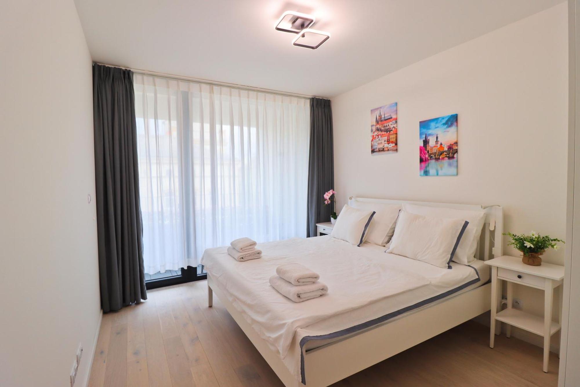 Sunny Apartment In Smichov, Prague 5 מראה חיצוני תמונה